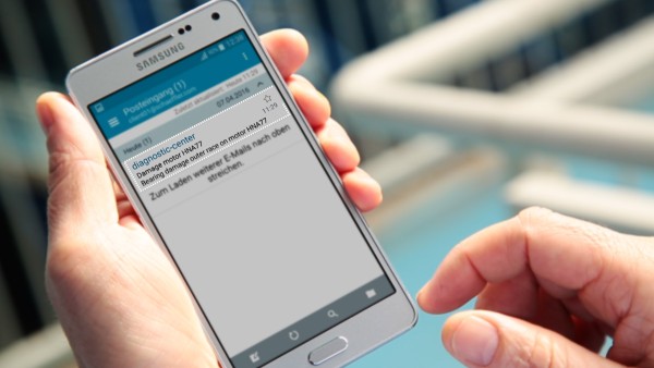 Provozovatelé zařízení dostávají po zavedení digitální služby „ConditionAnalyzer“ zprávy e-mailem, které si mohou jednoduše přečíst na svých mobilních přístrojích.